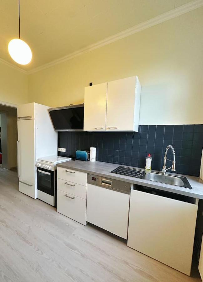 דיסבורג 2 Schlafzimmer Waschenspuelmaschine מראה חיצוני תמונה